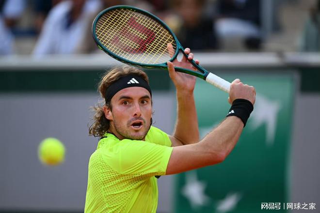 包含英国网球队翻盘德国网球队,西西帕斯打破历史纪录的词条 包含英国网球队翻盘德国网球队,西西帕斯打破历史纪录的词条