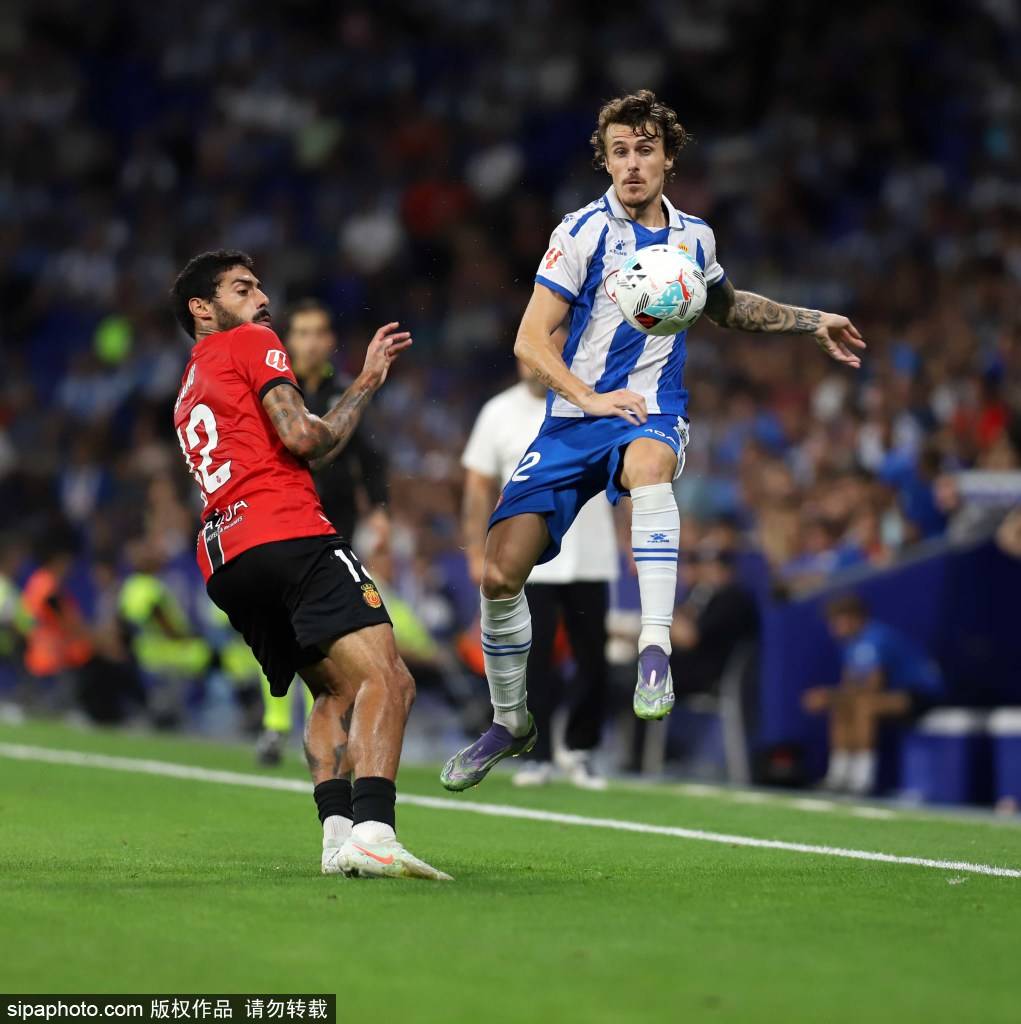 开云官网-瓦伦西亚客场获胜，重返前四