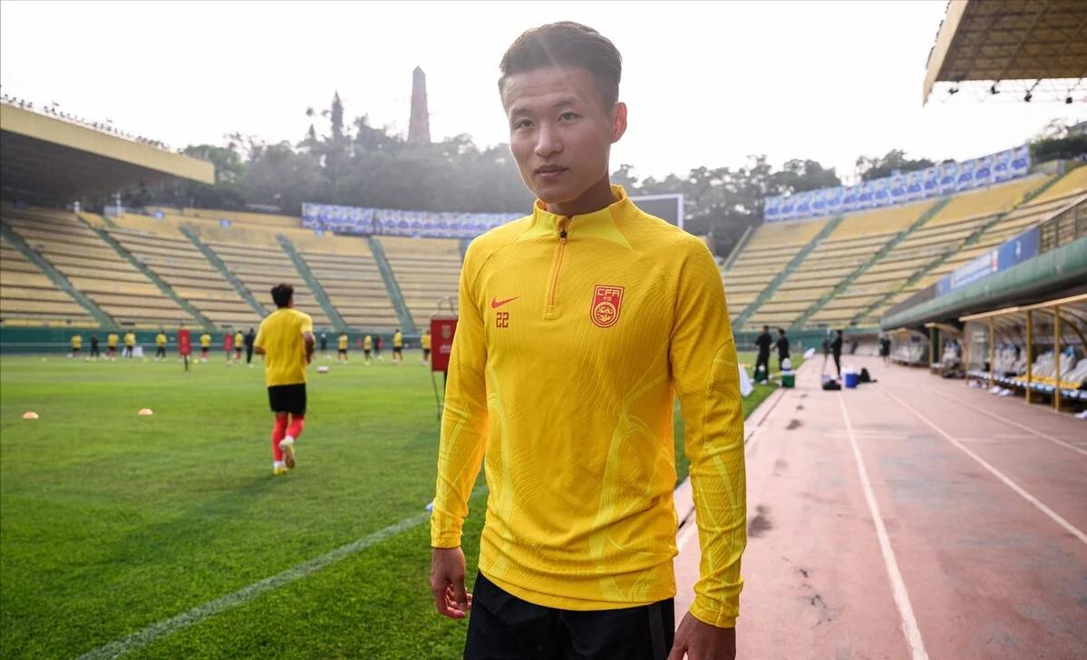 开云体育中国-大连人队员在比赛中发挥出色，取得晋级的资格