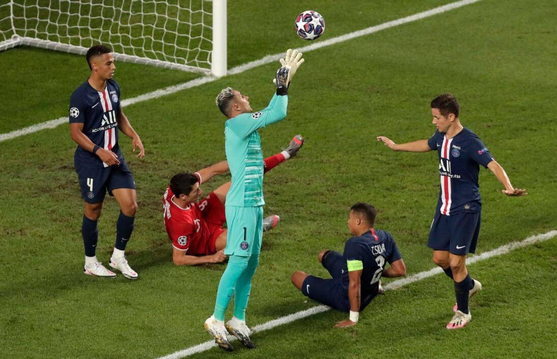 开云下载-关于纳瓦斯神勇扑救，助巴黎逆转获胜的信息