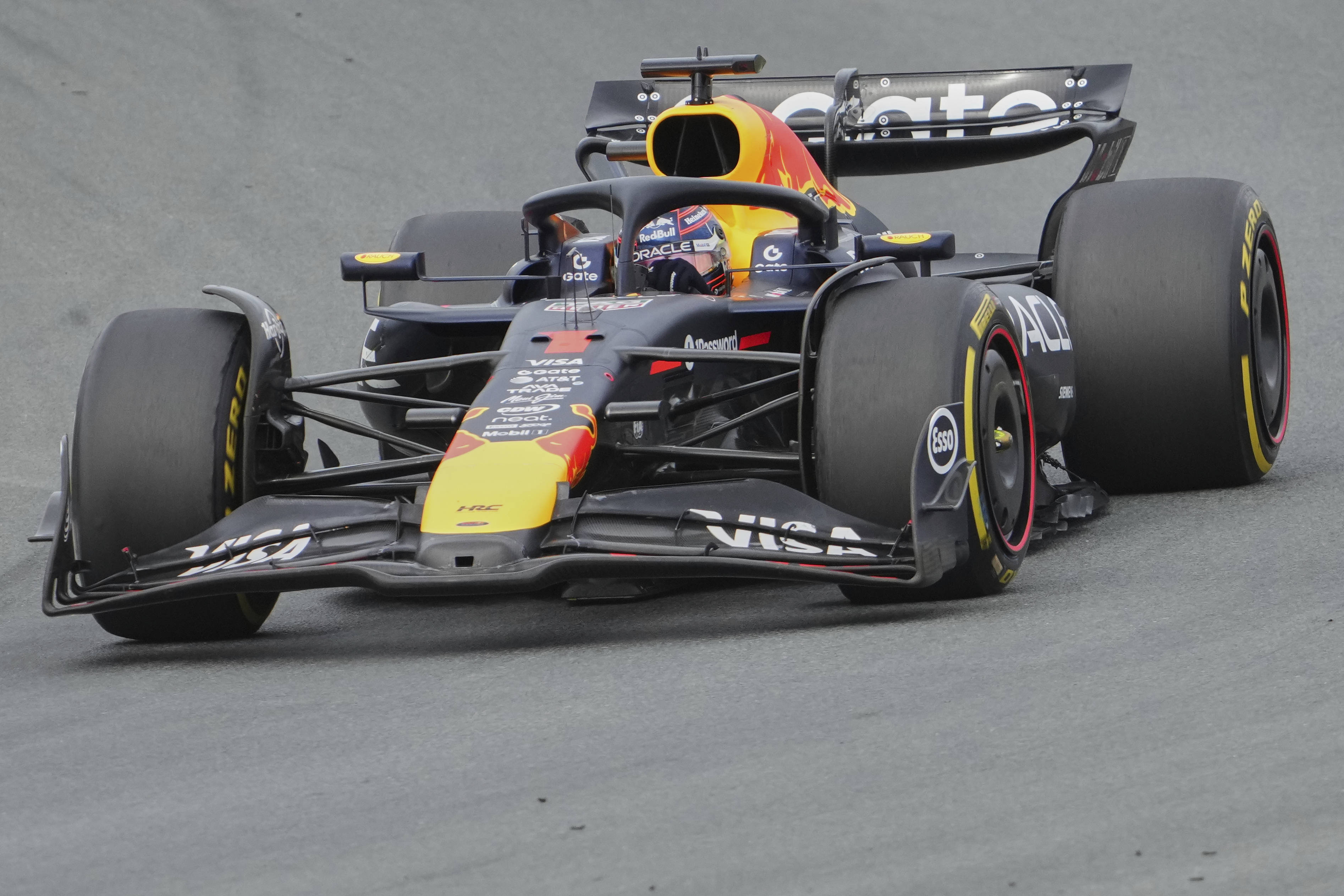 开云下载-关于红牛车队绝杀法拉利，皮亚斯特里统治全场的信息