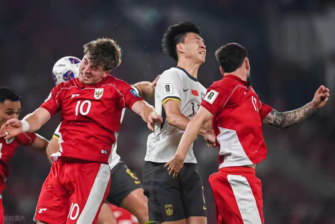 印尼队逆转韩国队,石宇奇统治全场 印尼队逆转韩国队,石宇奇统治全场