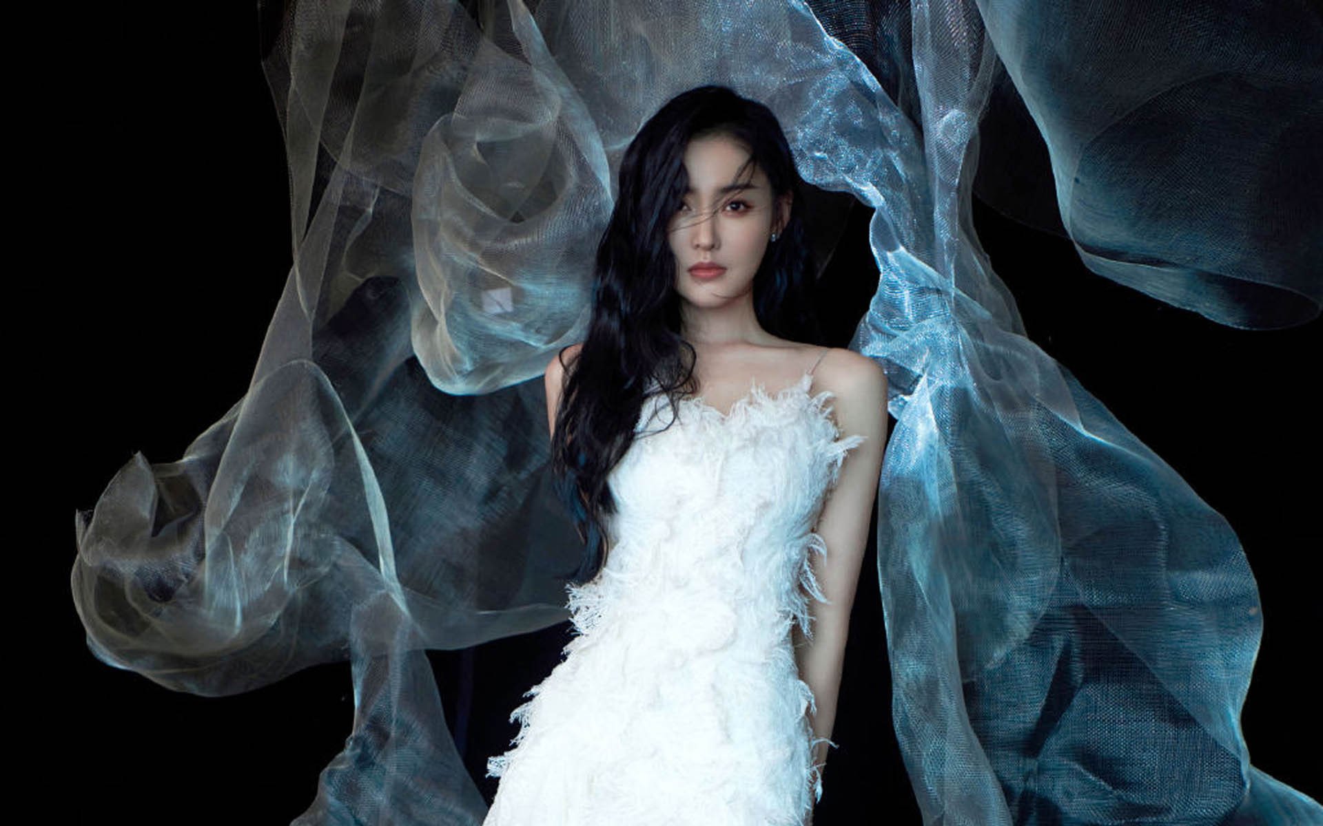 开云下载-当罗马军团穿越绿茵场,阿圭罗如何在龟甲阵下加冕全场最佳