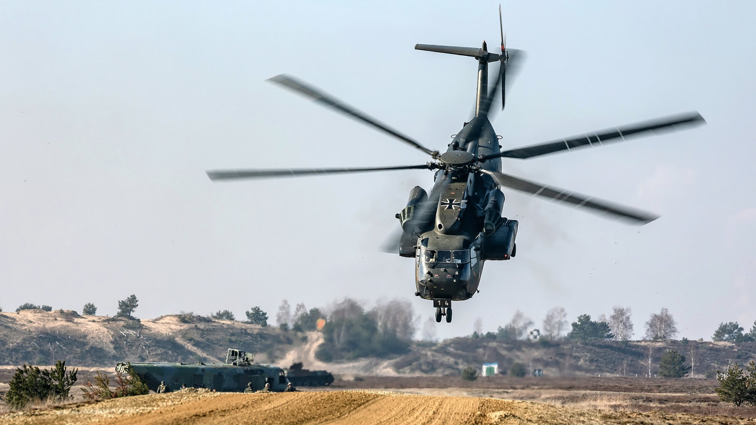 开云-绝境登峰,年度焦点之战夜,哈登于压力深渊完成史诗爆发