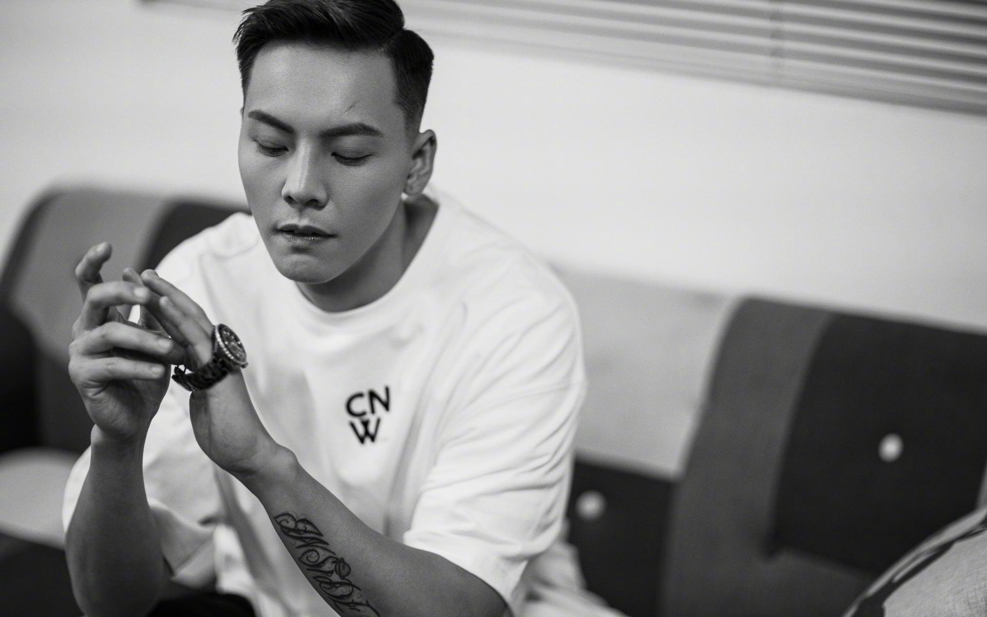 开云体育官网-从冷枪到救世主，小贾伦末节狂飙17分，骑士绝境翻盘雷霆