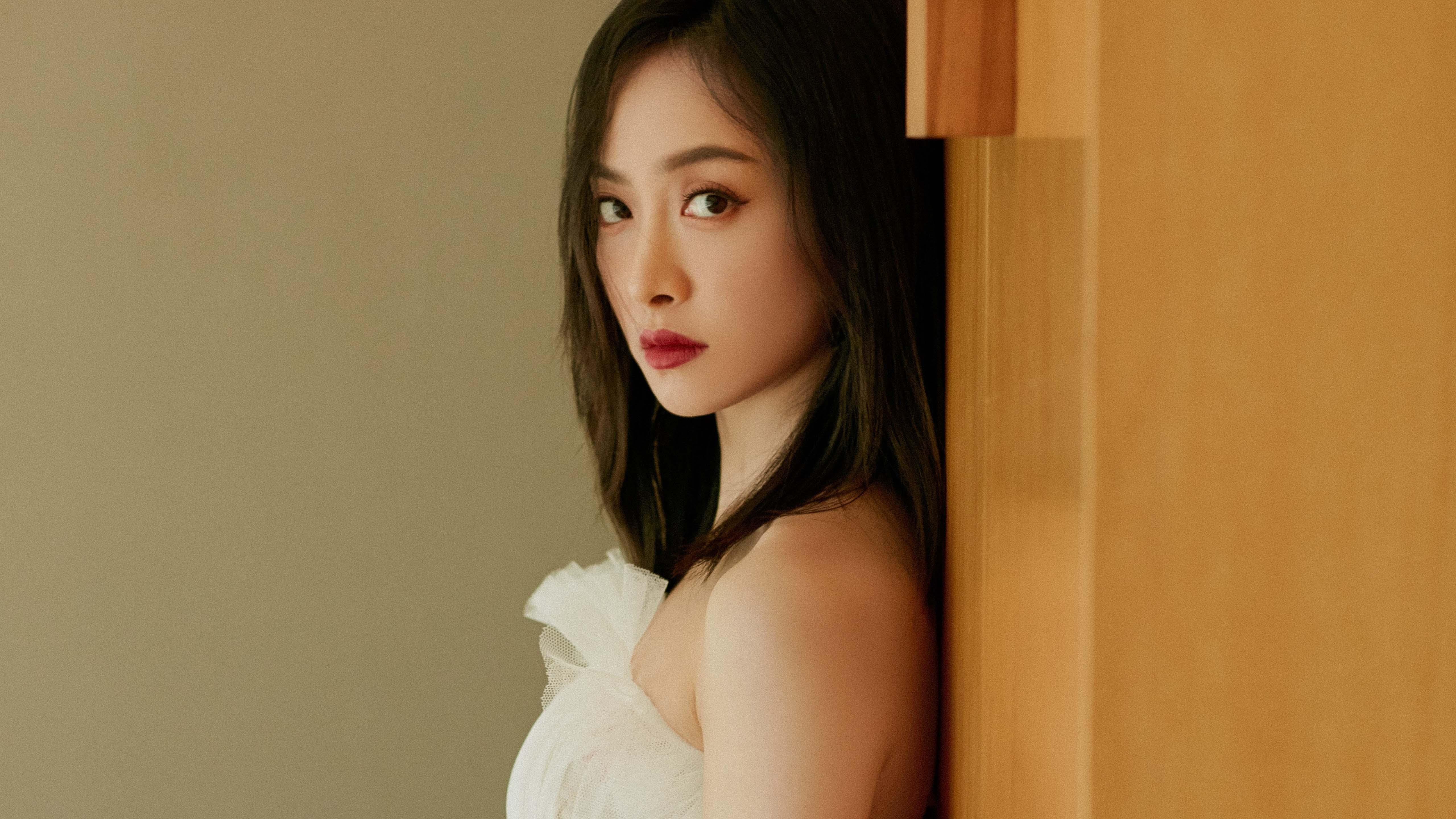 惊天逆转！猛龙队掀翻广东巨人，米切尔一剑封喉成英雄