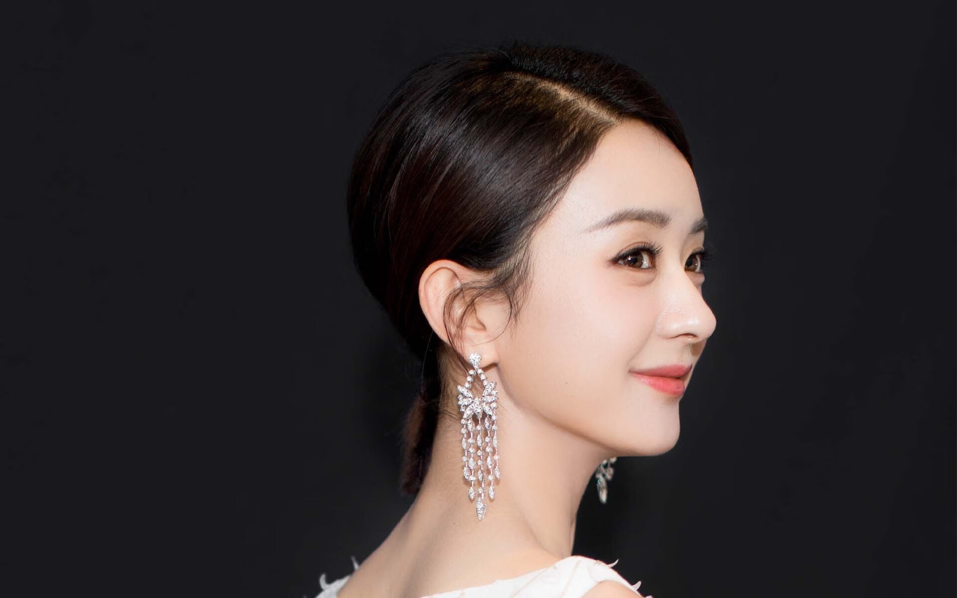 西决式生死战，塞维利亚对决背后的中国突围